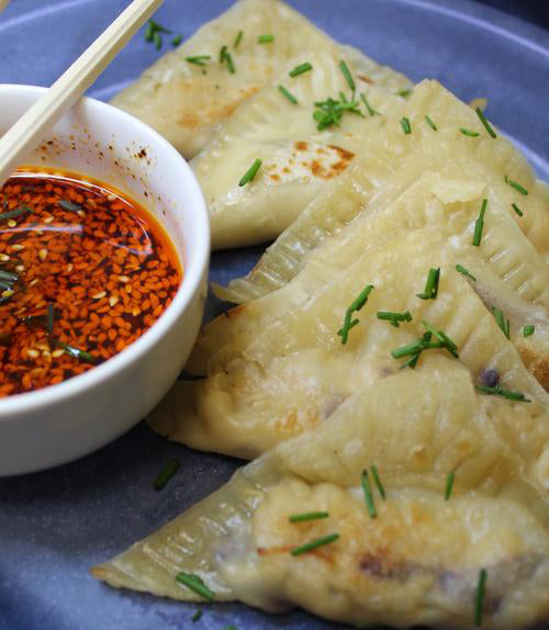 CHICKEN POTSTICKERS